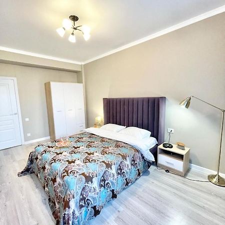 Прекрасная Квартира В Г. Алматы Almaty Ngoại thất bức ảnh