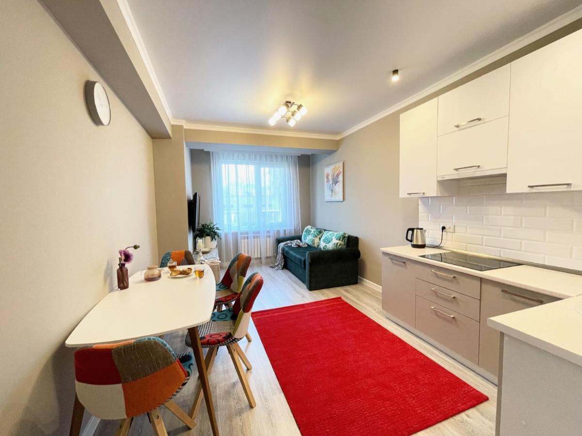 Прекрасная Квартира В Г. Алматы Almaty Ngoại thất bức ảnh