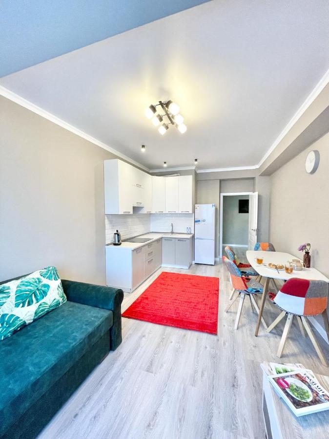Прекрасная Квартира В Г. Алматы Almaty Ngoại thất bức ảnh